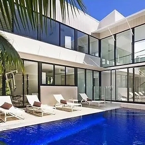  Holiday home Luxury Retreat With Private & Jetty Australia