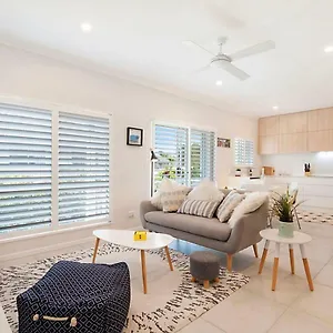 Durramboi Luxury Apartment Noosaville