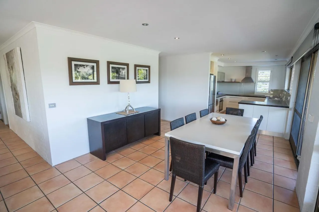 Myuna Holiday Apartments Noosa Heads 3*,